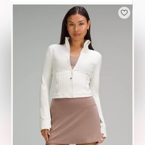Lululemon Define Cropped Jacket
Nulu